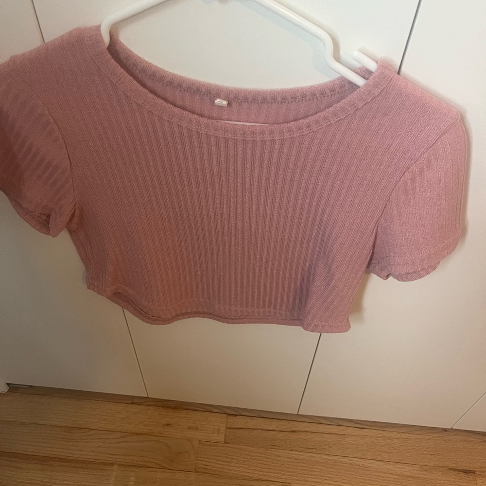Pink Ribbed Crop Top - Picture 4 of 4